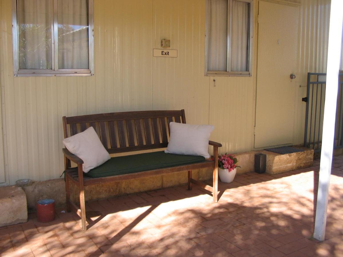 The Meyers House - Accommodation 卡尔古利 外观 照片